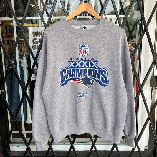2005 New England Patriots Super Bowl Champions Crewneck - Size L