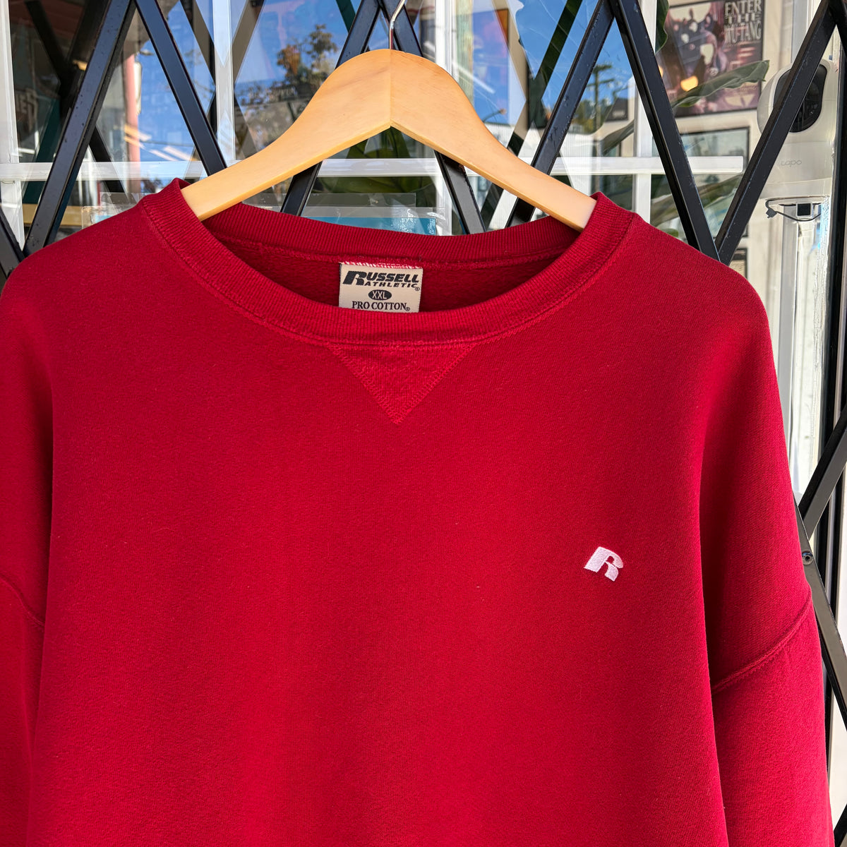 Russell Crewneck - Size XXL