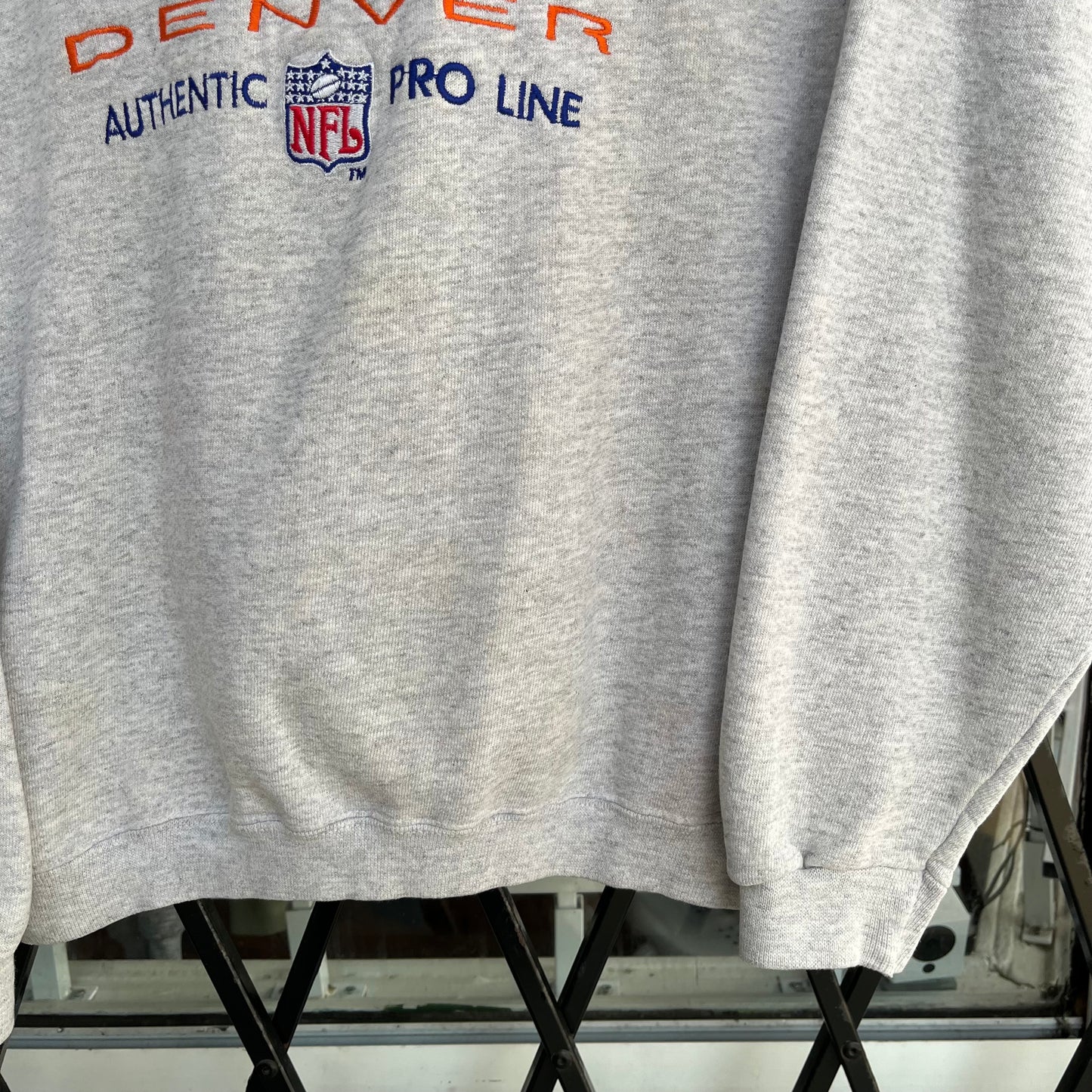 Vintage Denver Broncos Pro Line Crewneck - Size M