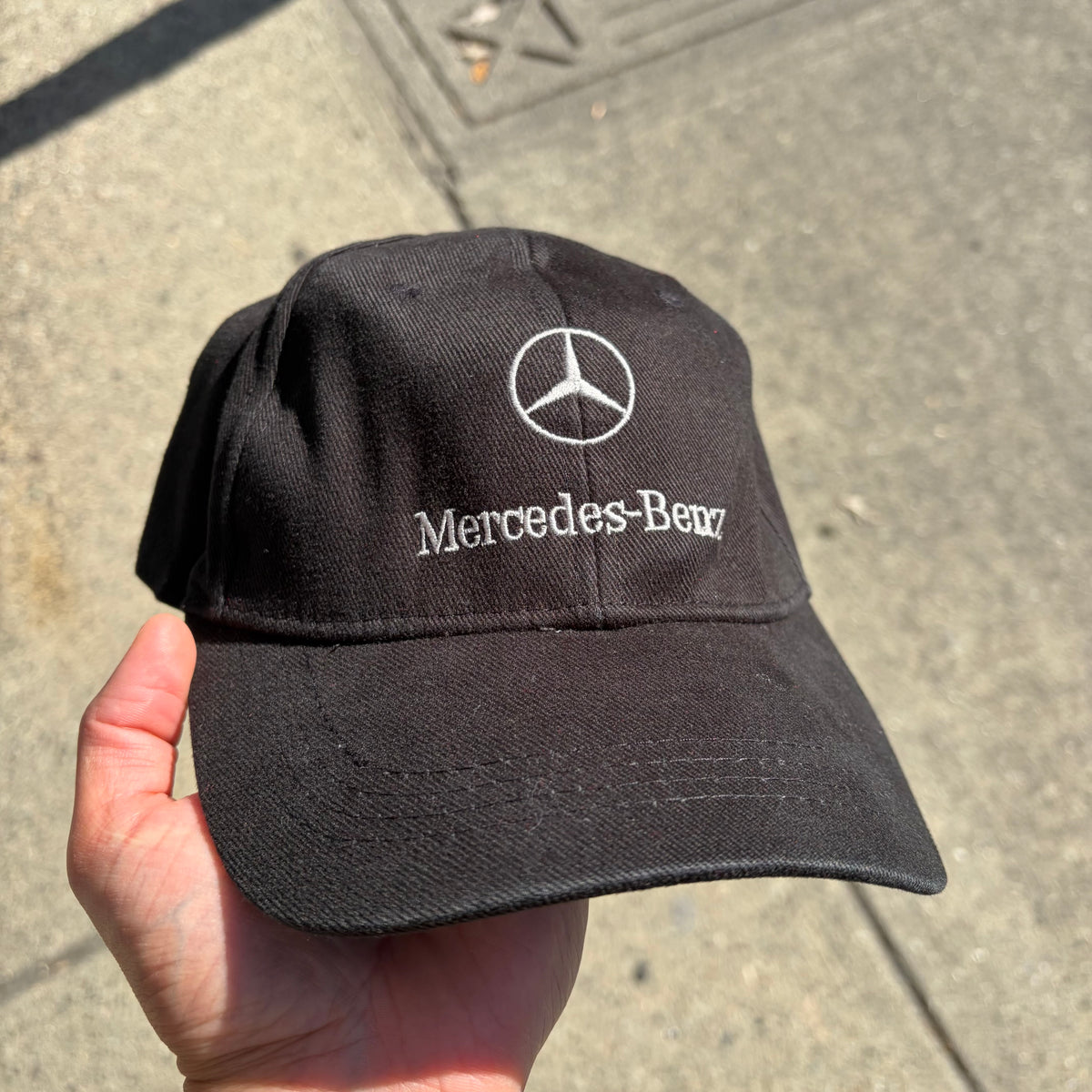 Mercedes Benz Hat
