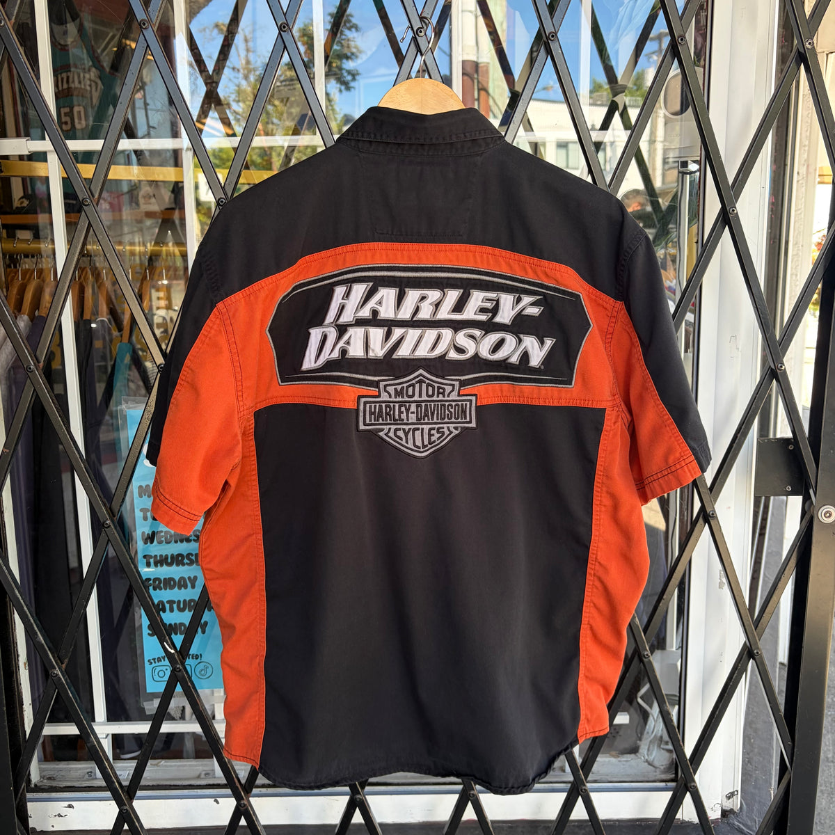 Harley Davidson Short Sleeve Button Up - Size L