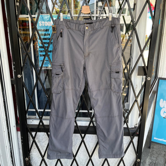 Outdoor Hiking Carho Pants - Size L x 32L