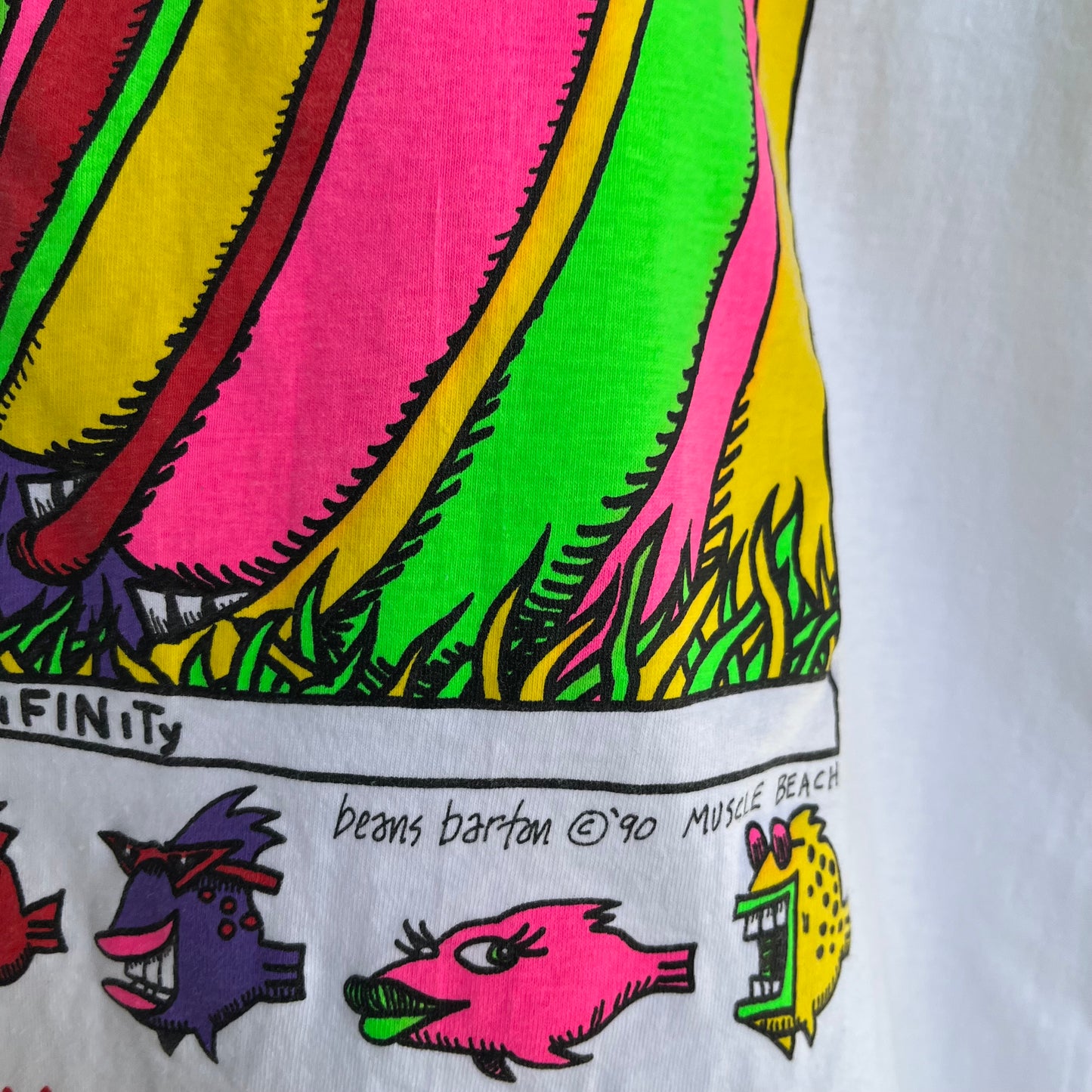 1990 Souvenir Fish Tee - Size L